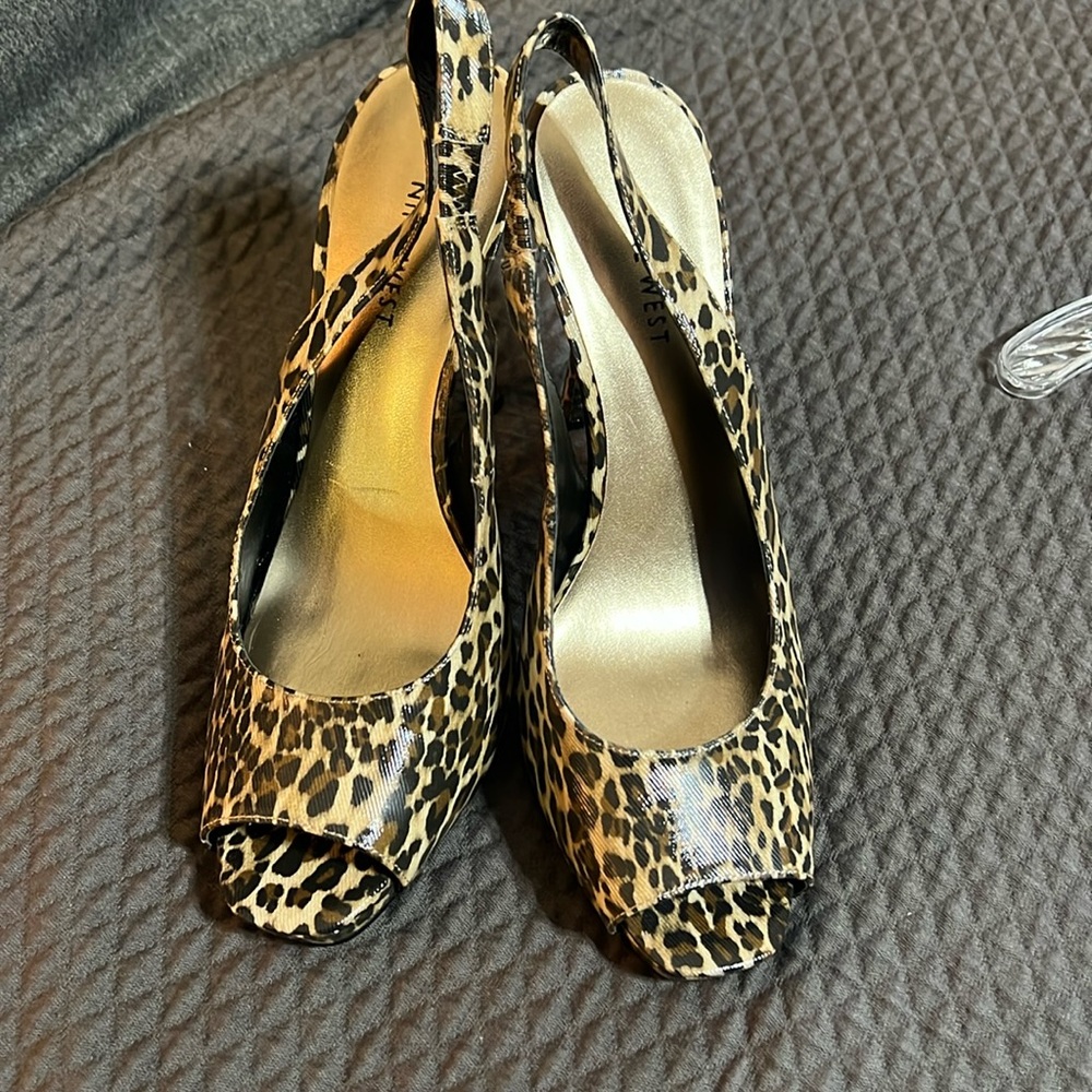 Nine West shoes never worn